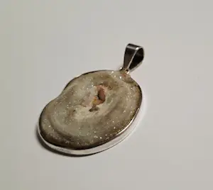 Nieuwe zilveren hanger met kristalagaat kopen? Bied vanaf 55!