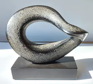 Karin van Ommeren - Abstracte compositie, hardstenen beeld (unica) kopen? Bied vanaf 895!