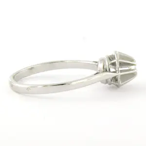 18k witgouden solitair ring met briljant geslepen diamant totaal circa 0,16ct kopen? Bied vanaf 380!