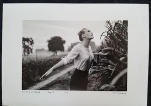 Erik Gigengack - 'in front of a cornfield', foto met gelimiteerde oplage. kopen? Bied vanaf 35!