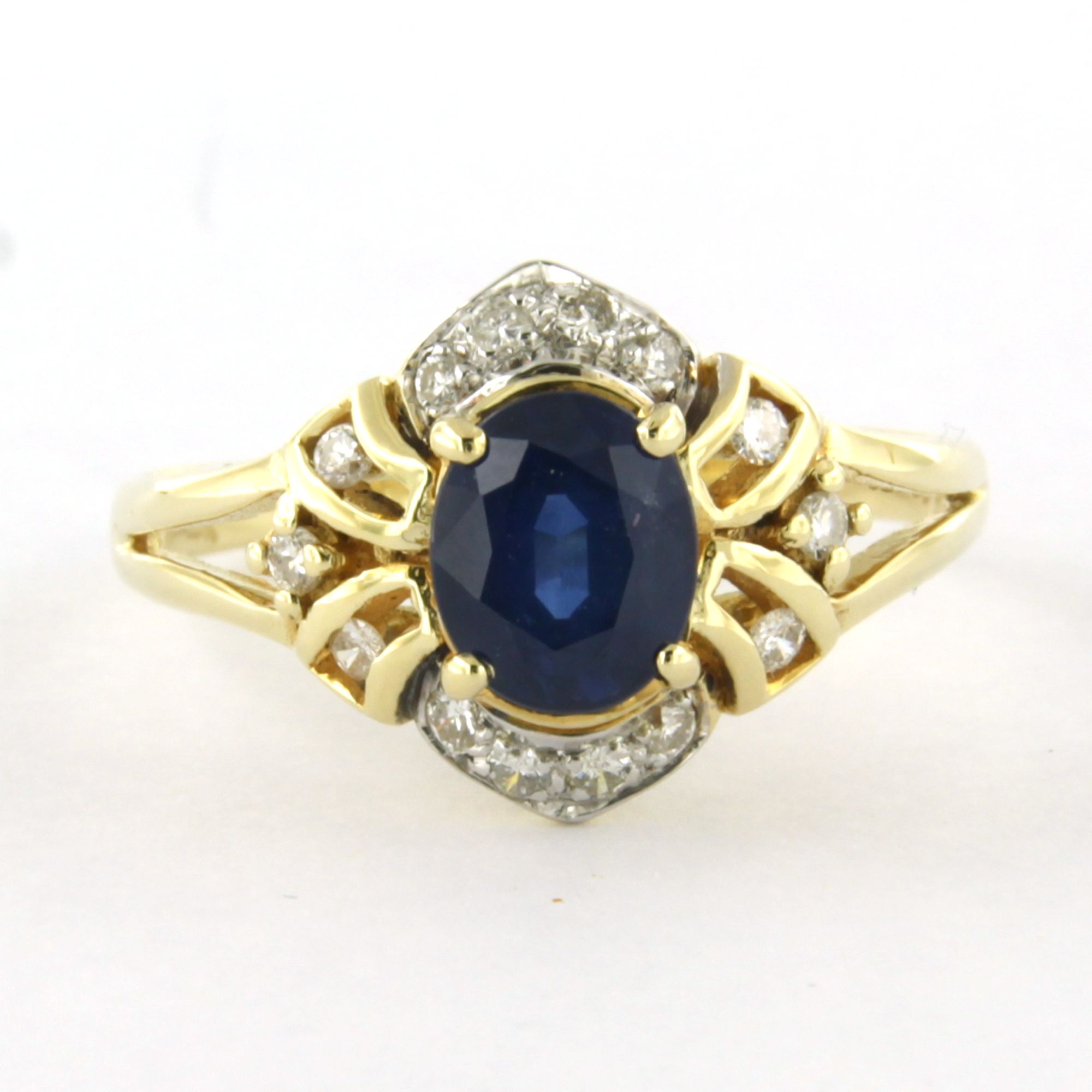 14k gouden ring met saffier en briljant geslepen diamant tot. 0.14ct kopen? Bied vanaf 410!