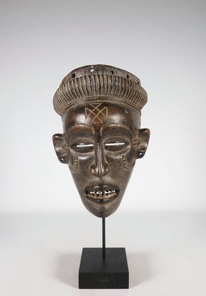 Tjowke - Hout, Gestoken masker kopen? Bied vanaf 1!