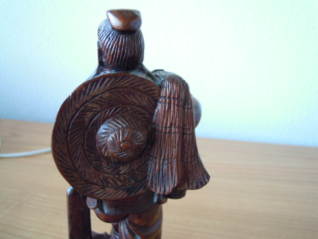 Niet of onleesbaar gesigneerd - Beeld CHINESE VISSER handgemaakt -17 cm hoog kopen? Bied vanaf 1!