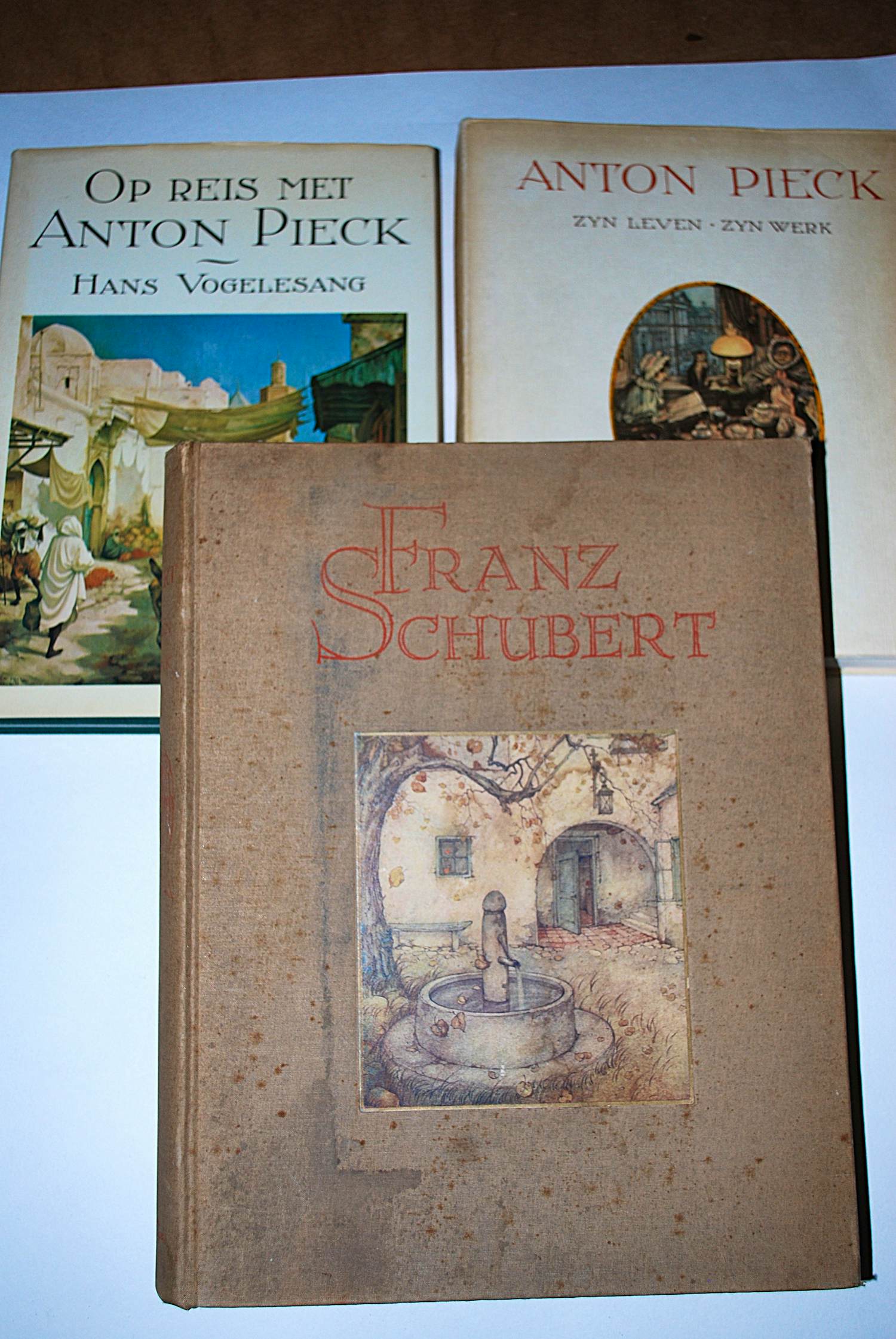 Anton Pieck - 16 ill. in Franz Schubert (1933) & 2 handgesigneerde boeken kopen? Bied vanaf 85!