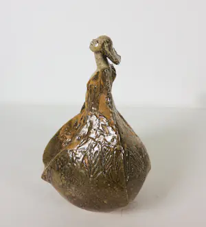 Willemijn van der Meer - Set van 6 keramieken sculpturen, Dames in jurk kopen? Bied vanaf 350!