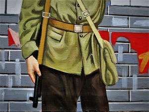 Niet of onleesbaar gesigneerd - Apart! Noord Koreaans propaganda schilderij "vrouwelijke militair" kopen? Bied vanaf 10!