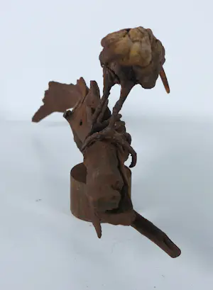 Paul Beckers - Twee sculpturen van hout, ijzer en terracotta, Vogels (ibis en uiltjes) + boek! kopen? Bied vanaf 250!