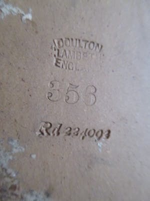 Niet of onleesbaar gesigneerd - Keramische whisky kruik kopen? Bied vanaf 1!