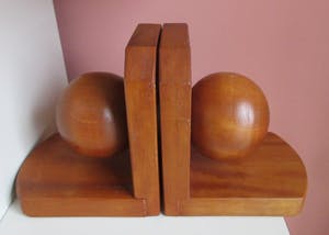 Niet of onleesbaar gesigneerd - Art deco eiken houten boekensteunen kopen? Bied vanaf 10!