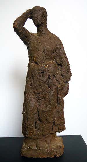 Ellie Hahn - Gebarende vrouw -gebakken klei, jaren '90- verkocht voor € 100!