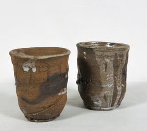 Ad Arma - Lot van twee raku gestookte bekers kopen? Bied vanaf 1!