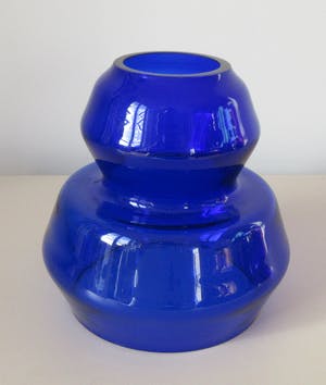 Niet of onleesbaar gesigneerd - Blauwe en oranje Space Age glazen lampenkapjes kopen? Bied vanaf 1!