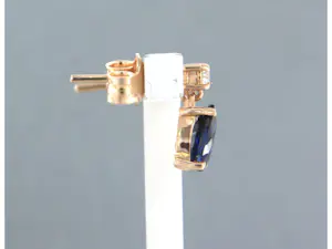 18k gouden oorhangers met saffier tot. 1,34ct en briljant geslepen diamant kopen? Bied vanaf 360!