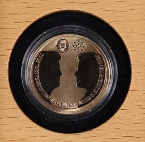 20-22K Goud - 10 euro gedenkmunt ter ere huwelijk Maxima & Willem Alexander kopen? Bied vanaf 240!