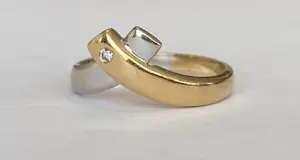 18 karaat gouden ring met diamant kopen? Bied vanaf 180!