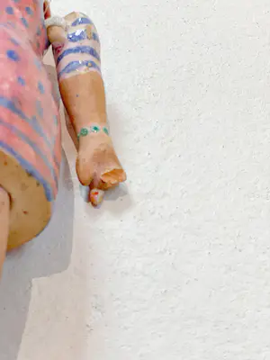 Niet of onleesbaar gesigneerd - Vintage hangende keramiek kunstwerk, pop, jaren '70 kopen? Bied vanaf 1!