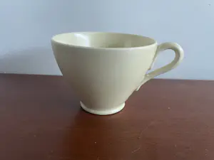 Plateelbakkerij Zuid-Holland - Plateelbakkerij Zuid Holland - Art deco gele theepot + kop- en schotels kopen? Bied vanaf 20!