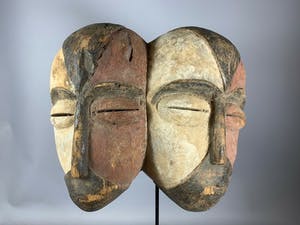 Lega - 210150 - Old Tribal used African TWIN mask from the Lega Bwami - Congo. kopen? Bied vanaf 1!