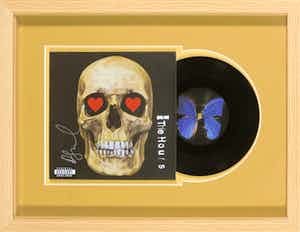 Damien Hirst - Gesigneerd album van The Hours: Love you more verkocht voor € 1!