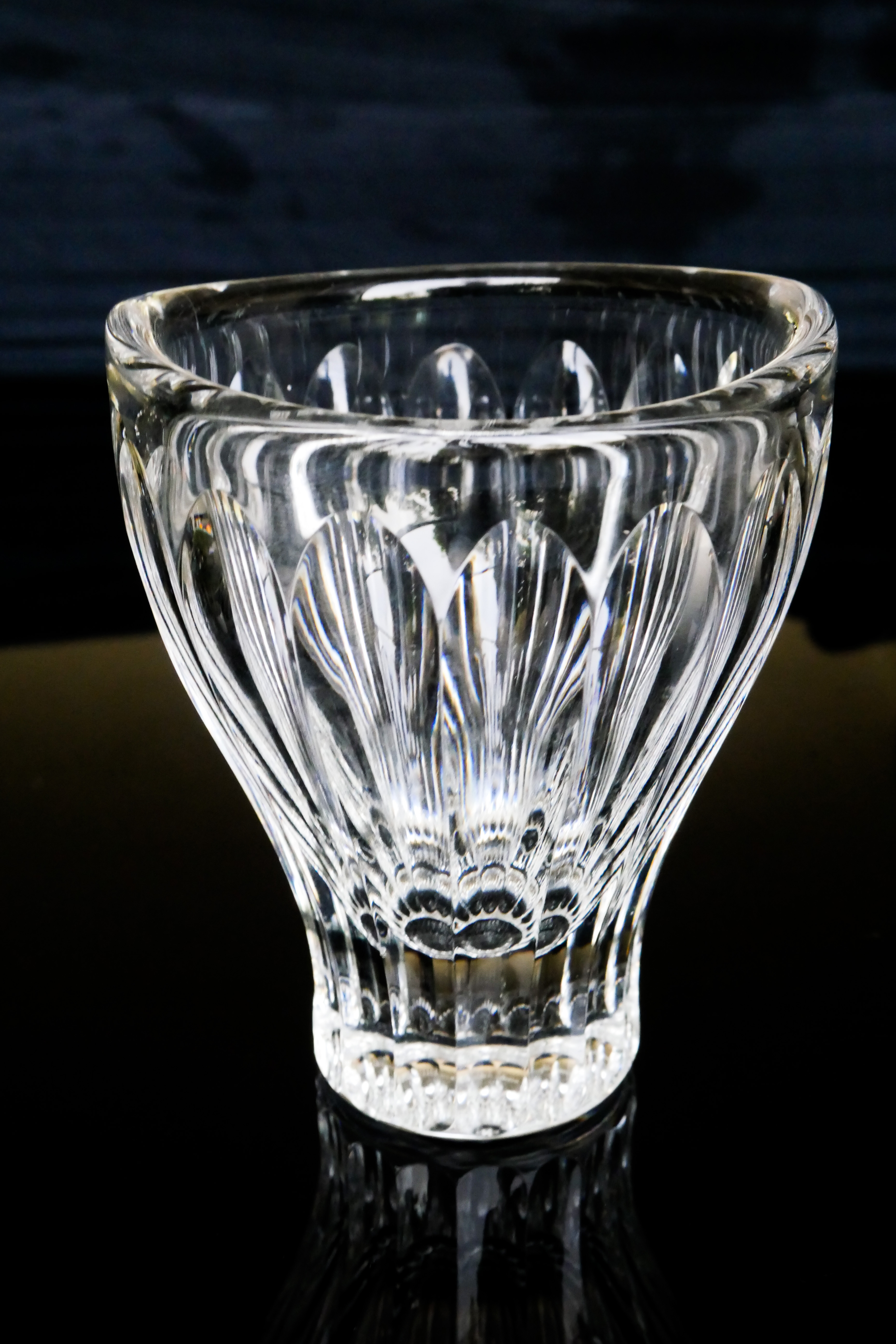 Floris Meydam - Geslepen vaasje. kopen? Bied vanaf 20!