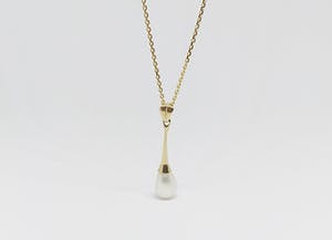 14k gouden collier met een zoetwater parel kopen? Bied vanaf 160!