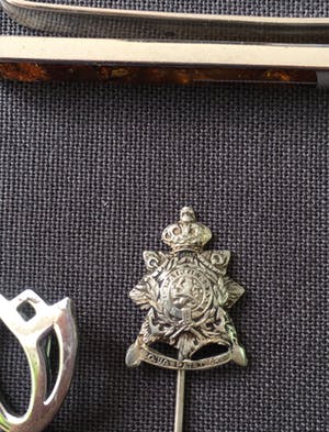 1e gehalte Zilver - twee dasspelden en een dasschuif met barnsteen kopen? Bied vanaf 1!