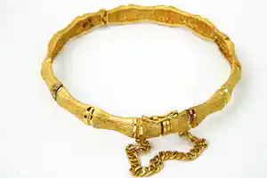 Surinaamse 18 krt geel-gouden zg. "Bamboe" armband - glad/ruw model - verkocht voor € 640!