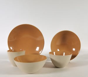 Vincent de Rijk - Set aardewerken kommetjes met perzikkleurige binnenzijde kopen? Bied vanaf 60!