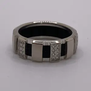 Chaumet 18 kt witgouden diamanten Class One band Ring kaufen? Bieten Sie von 1400!
