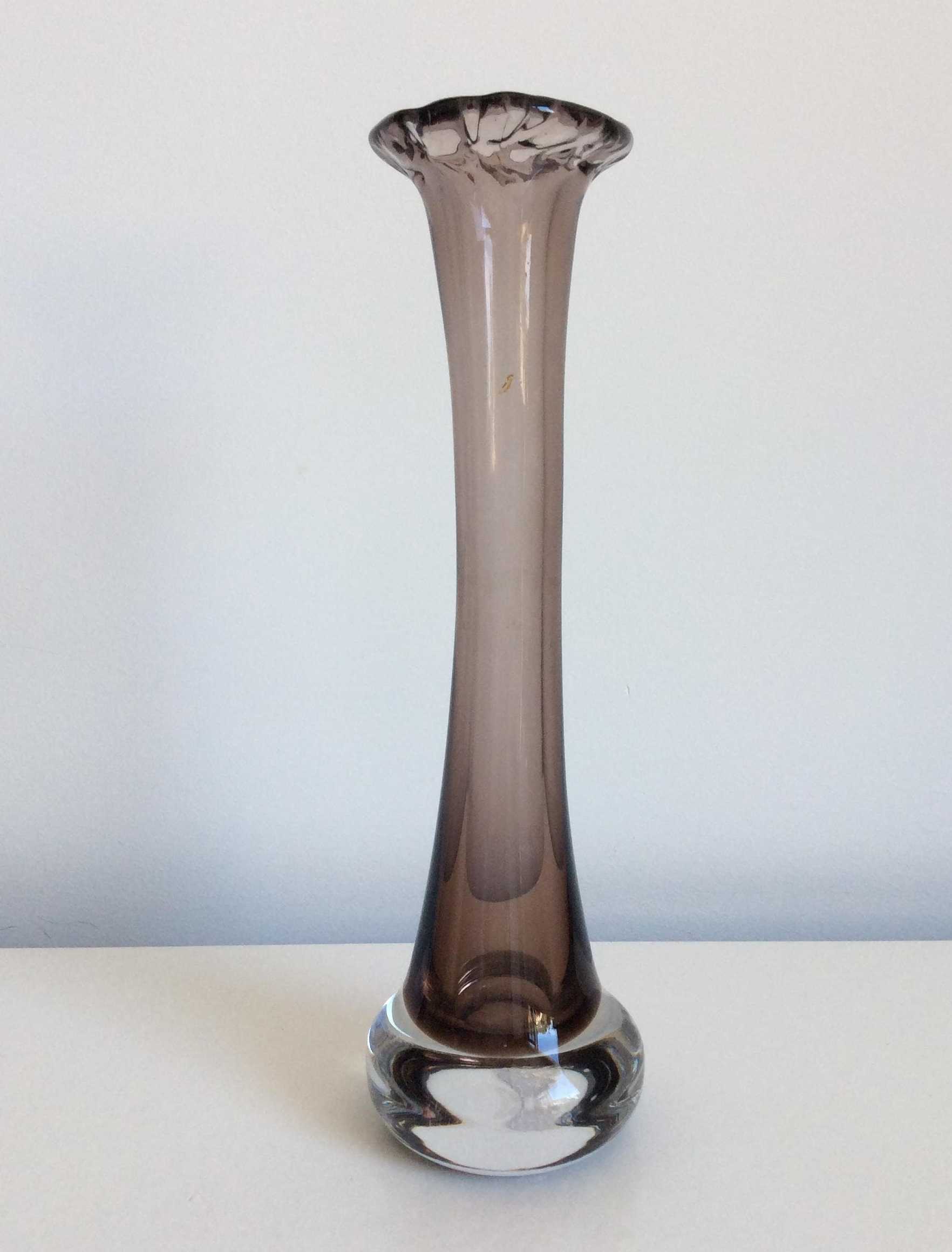 Niet of onleesbaar gesigneerd - Sarner kristal Zwitserland - mondgeblazen vaas kopen? Bied vanaf 1!