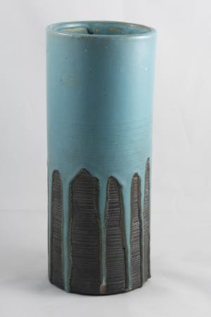 Pieter Groeneveldt - Drie aardewerken objecten kopen? Bied vanaf 50!