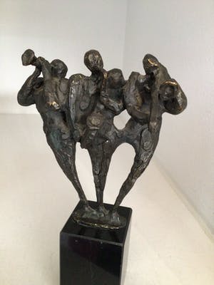 Bernadette Leijdekkers - Sculptuur “ DE MUZIKANTEN “. Gesigneerd kopen? Bied vanaf 75!