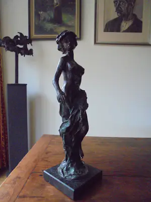 Marianne Houtkamp - Elegante, jonge dame.Prachtig patina! kopen? Bied vanaf 525!