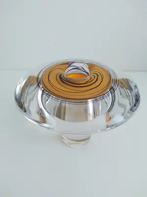 Royal Leerdam - G. Thomassen (1926-2004) , oogverblindende vaas , handgemaakt, kristal kopen? Bied vanaf 189!