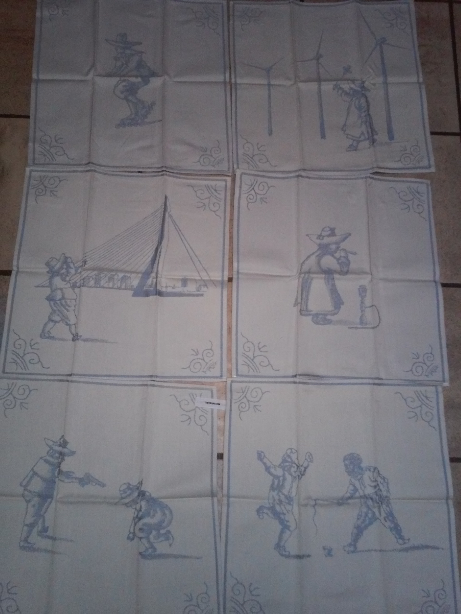 Studio van Eijk & van der Lubbe - Studio van Eijk & van der Lubbe - Vingerdoekje geïnspireerd op Delftsblauw tegel verkocht voor € 35!