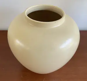 ADCO - Vintage crème of eiergele vaas model 1025 kopen? Bied vanaf 42!