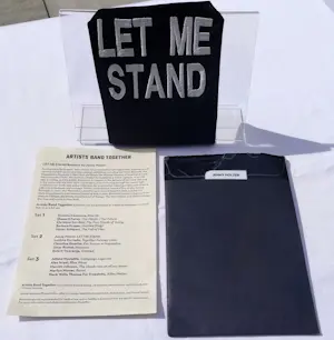 Jenny Holzer - LET ME STAND – BANDANA kopen? Bied vanaf 100!
