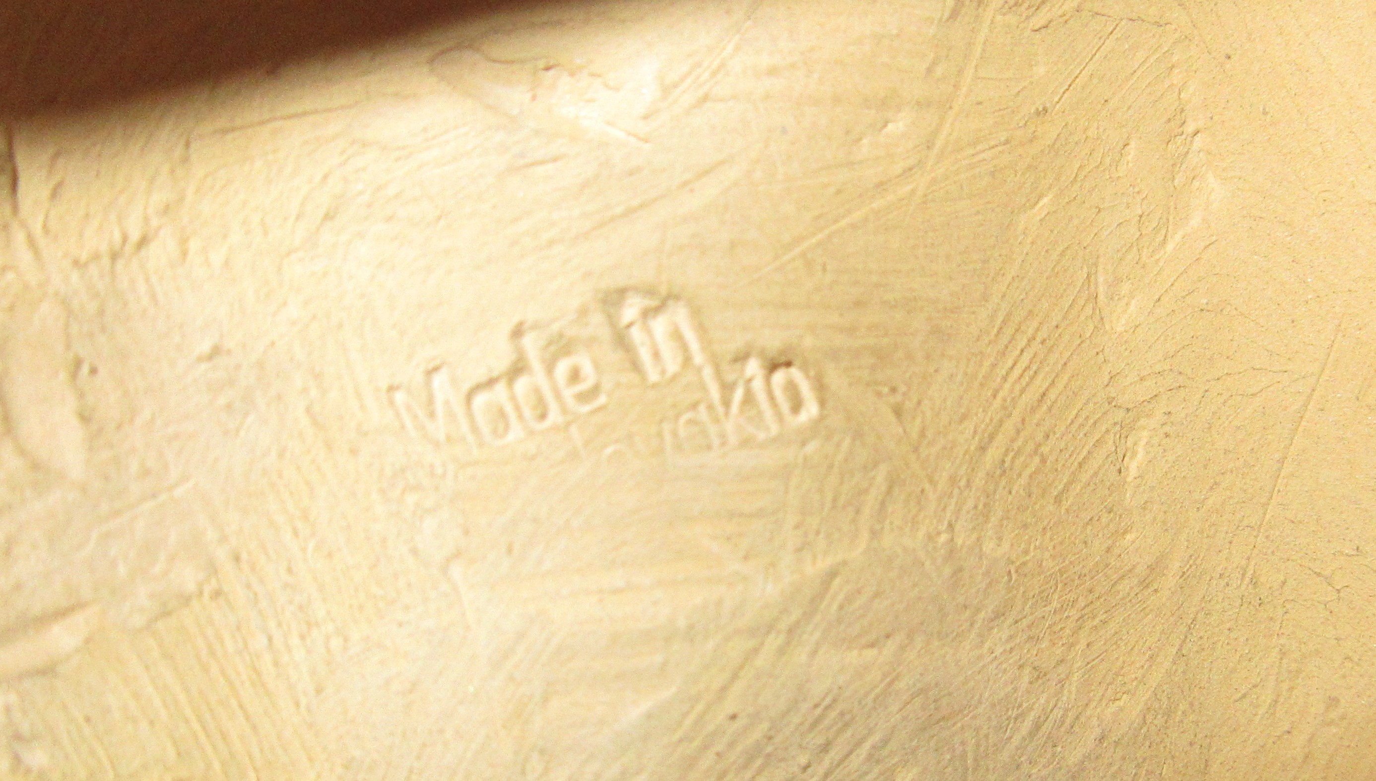 Niet of onleesbaar gesigneerd - Art deco terracotta plastiek van een vrouw met kruik kopen? Bied vanaf 1!