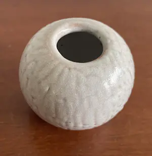 Klaas Mobach - Art Deco wit miniatuur vaasje kopen? Bied vanaf 25!