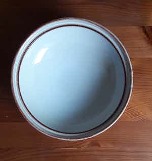 N.V. Keramische Industrie Fris - kom of schaal verkocht voor € 5!