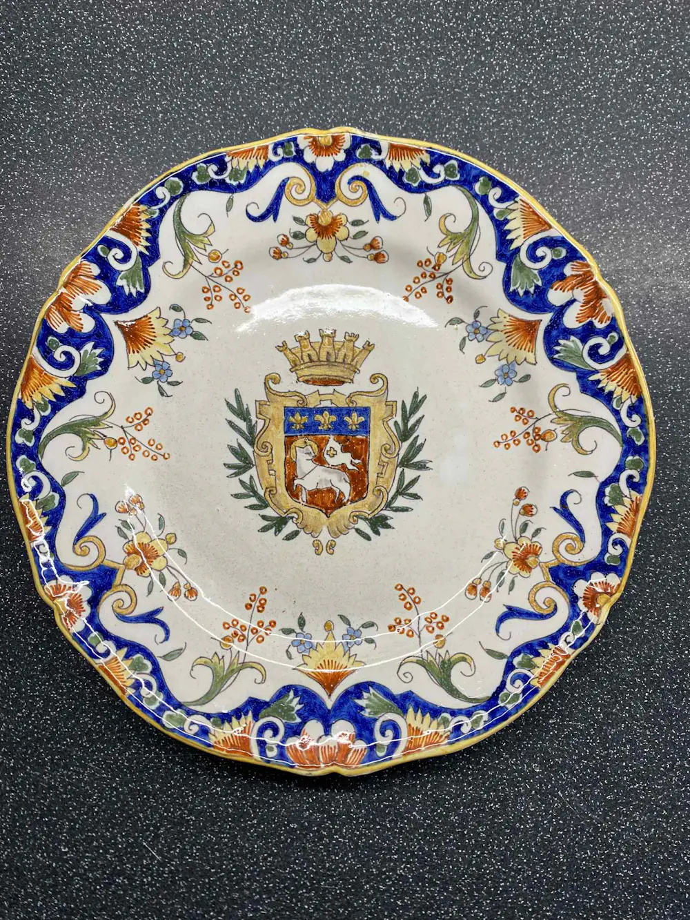 Faience de Rouen (1540)