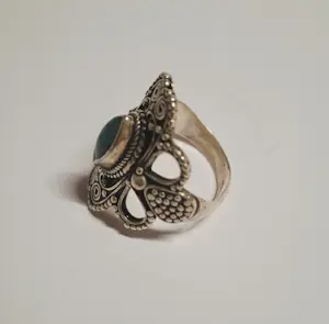 Nieuwe zilveren ring met ovale turkoois kopen? Bied vanaf 65!