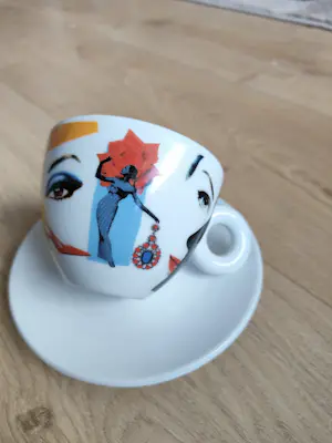 illy Art Collection - illy art collection pedro almodovar cappuccno BAR cup kopen? Bied vanaf 40!