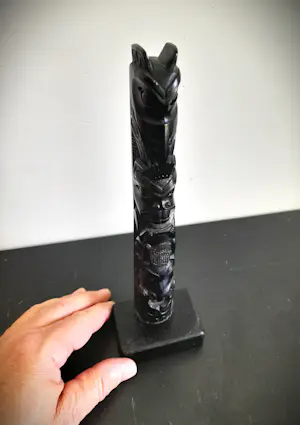 Niet of onleesbaar gesigneerd - Totem Haida kopen? Bied vanaf 10!