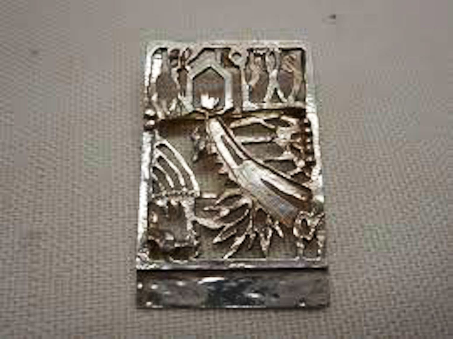 Jeroen Krabbé - Zilveren broche/hanger kopen? Bied vanaf 45!