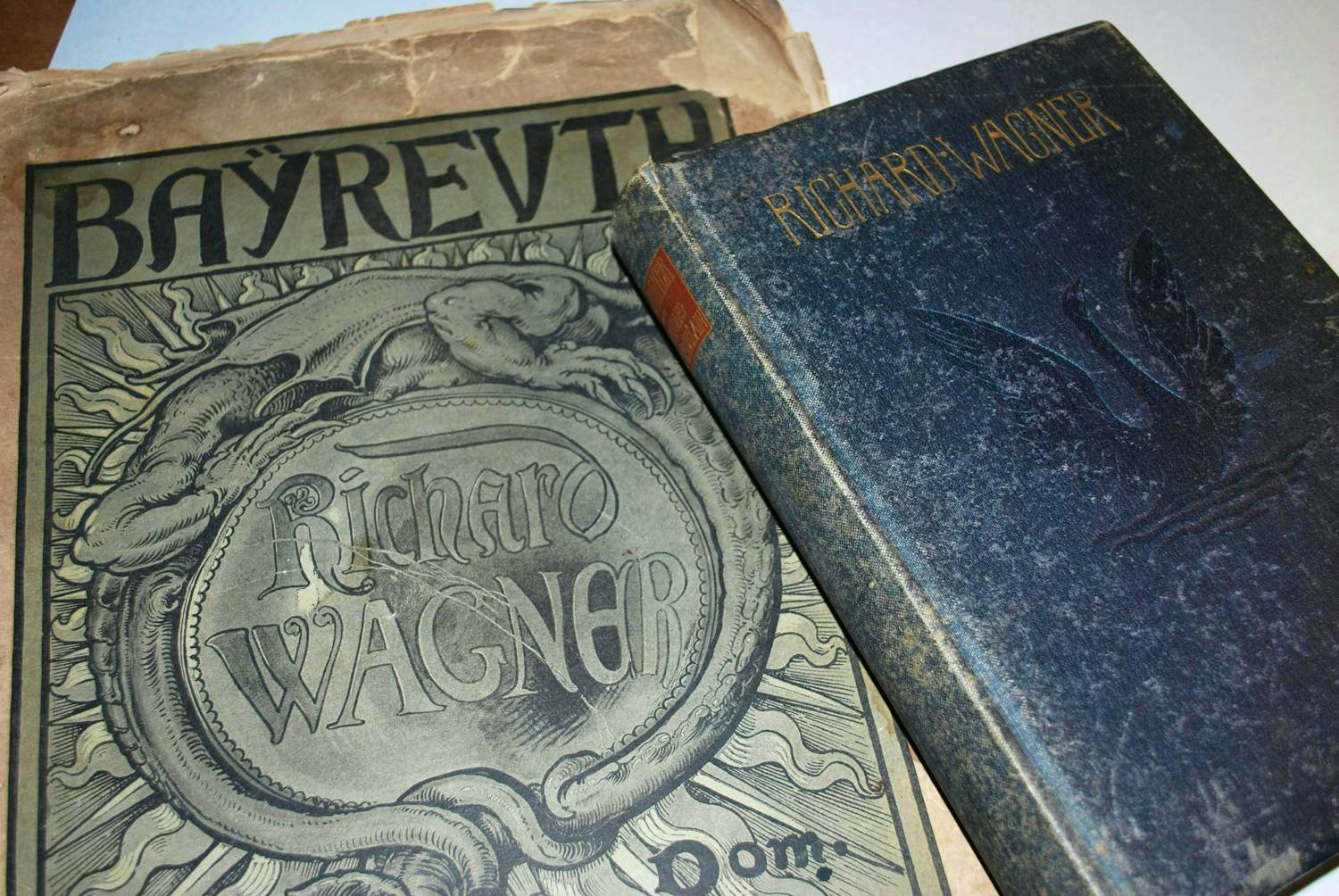 Antiquarisch Boek - Wagner's Parsifal Bayreuth 1884 & monografie 1904- beiden uiterst schaars kopen? Bied vanaf 150!