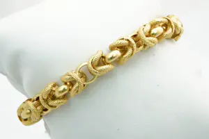 79 - Zware 20 krt geel-gouden open Konings schakel armband -met grote harthanger kopen? Bied vanaf 1560!