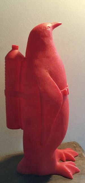 William Sweetlove - Cloned red pinguin with water bottle kopen? Bied vanaf 275!
