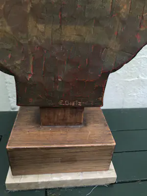 Elmar Dietz - gesigneerde houten sculptuur van Elmar Dietz kopen? Bied vanaf 300!