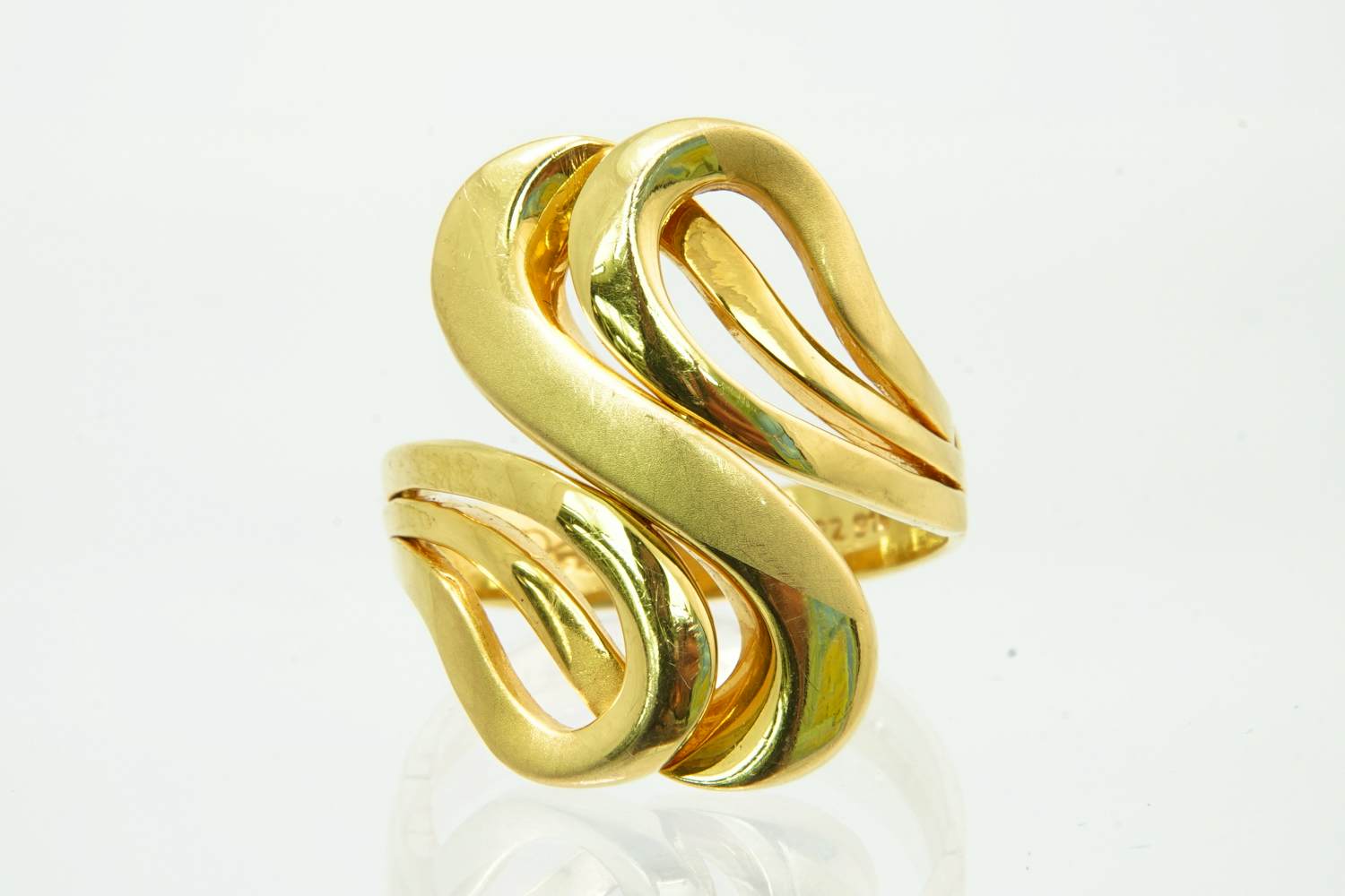 49- Aparte "golvend" vormgegeven hoog gehalte 22 Krt gouden fantasie ring kopen? Bied vanaf 340!